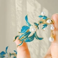 Gold-tone goldfish hair clip with deep blue enamel, white pearls and a tassel pendant - F1565 Blue Goldfish