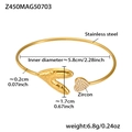 Détail du bracelet en acier inoxydable plaqué or 18k avec doubles cœurs sertis de zircons - Style Double Cœur Texturé (Z450) / Or