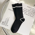 Chaussettes mi-mollet noires classiques avec rayures blanches et texture côtelée sport - Noir Avec Lignes Blanches 1 Paire
