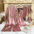 Fünfteiliges Pyjama-Set aus Kunstseide in Rosé mit elegantem Blumen-Print - S / 5-teiliges Set / Rosa Kirsche