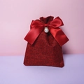 Burgundy linen drawstring gift bag featuring a satin ribbon bow and pearl pendant charm - 9*14cm / Burgundy