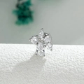 Clou de cartilage en argent avec un bouquet de zircons cubiques en forme de poire et marquise - Forme de Larme(A1095) / Argenté