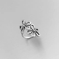Anillo abierto vintage de doble flor hueca con acabado plateado y estética minimalista - Abierto Ajustable / Plateado