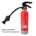 Pistolet à eau extincteur rouge pour enfants avec pompe manuelle et logo pompier - Style de Pulvérisation à Pompe à Air (NO.KN672)