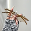 Oval gold metal sunglasses with diamond-studded bridge and wavy frame decoration - Gold Frame White Rhinestone Light Tea Lens