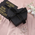 Elegante scatola regalo nera a forma di cuore con fiocco di raso su seta rosa tenue - Nero (Stile Scatola a Ribalta) / 23*22*10cm