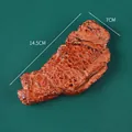 Realistisch biefstukmodel met grilltextuur, afmetingen 14,5x7cm en gewicht circa 100g - Gebakken Biefstuk - Model
