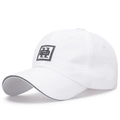 Berretto sportivo bianco ad asciugatura rapida con bordo grigio riflettente e patch - Tessuto Completo Bianco