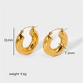 Dettaglio orecchini a cerchio cavi placcati oro 18k con dimensioni 31mm e peso 9,4g - Oro (TE6155-G)