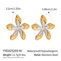 Detailansicht der zweifarbigen Blumenohrringe in Gold und Silber mit Maßangaben - Gold und Silber Zweifarbiger Blumen-Stil (YYE025269-M)
