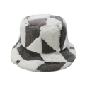 Dettaglio del cappello pescatore in ecopelliccia a scacchi grigi e bianchi felpati - M (56-58cm) / Grigio/Bianco Patchwork