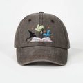 Vintage gewaschene braune Baseballkappe mit Drachen Stickerei die aus Buch fliegen - Einheitsgröße / Kaffeebraun