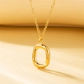Collar minimalista dorado con colgante ovalado irregular y cadena fina para mujer - Dorado