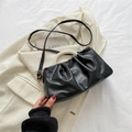 Borsa a mano nera a pieghe con manico di perle e tracolla in pelle da donna - Nero