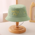 Dettaglio cappello a secchiello verde per bambini in cotone con ricamo e laccio bianco - 54cm(3-10 Anni) / Verde