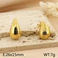 Pendientes de gota dorados con textura acanalada y unas medidas de 26x15mm - 26x15mm / Dorado