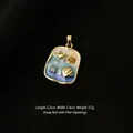 Dettaglio del ciondolo marino vintage con stella marina e dimensioni di 2,2cm per 1,4cm - Stile Bianco Blu Chiaro e Colore Oceano (5)