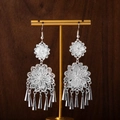 Orecchini a nappa lunga in stile Miao argento con motivi floreali traforati - Nappa Conica a Fiore Traforato (E5775-33) / Argento