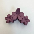 Pinza para el pelo de flor de frangipani púrpura mate con diseño de tres flores - Flor De Frangipani Unida Escarchada De Color Púrpura Rojizo/escarchado [aprox. 11 Cm]