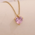 Goldene Halskette mit einem facettierten rosa Herz-Edelsteinanhänger in Vier-Krallen-Fassung - Oktober / Rosa (5722229692368)