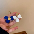 Asymmetric tulip earrings with navy and white petals on a gold-tone finish - Matte Blue and White Flower Pair (Silver Earring Post. Blue)