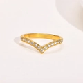 Anillo elegante en forma de V de acero de titanio dorado con circonitas mujer - Talla US 6 / Circonita Pavimentada / Dorado