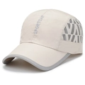 Gorra de béisbol beige ligera con malla transpirable y bordado SPORTCAP en blanco - Ajustable / Beige