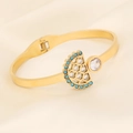 Macro detail of gold snake-style eye bracelet with blue beads and white zircon on silk - Fan Shape Sky Blue Bead Zircon Style (5#)