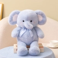 Niedlicher hellblauer Plüschelefant mit karierter Schleife in sitzender Position - Blauer Engel Elefant / 35cm (0,2kg)