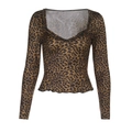 Leopard-Print Langarmshirt mit Rüschenbesatz und eckigem Ausschnitt in Braun - XS / Gelb