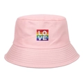 Rosa Fischerhut aus Baumwolle mit Regenbogen-LOVE-Stickerei auf weißem Hintergrund - Verstellbar / Rosa