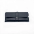 Estuche para gafas de cuero negro con textura de litchi y cierre de botón dorado - Estuche de Cuero Negro