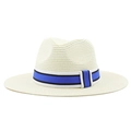 Détail d'un chapeau de paille de style Panama avec ruban rayé et texture tissée - M (56-58cm) / Blanc Lait