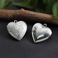 Polished and floral embossed heart locket pendants in silver stainless steel finish - Small Wreath Heart Locket 22.5*25mm / Hand Polishing