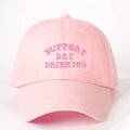 Roze katoenen baseballpet met paars Support Day Drinking borduursel en verstelbare riem - Eén maat / Roze