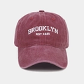 Washed burgundy cotton baseball cap with Brooklyn embroidery and vintage distressed finish - Burgundy