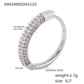Silberner Edelstahlring mit mehrreihiger Zirkonia-Einlage und hochwertiger 18K-Vergoldung - US 7 / Stahlfarbener Ring Mit Weißem Zirkon