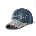 Berretto da baseball in denim blu scuro con scritta Blessed e visiera in strass argentati - Blu Scuro (Blessed n. 3)