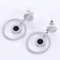 Pendientes de aro de acero plateado con colgante negro y diseño de números romanos - Color Acero