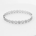 Pulsera calada de acero inoxidable plateado con incrustaciones de circón para mujer - Color Acero