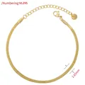 Detalle de cadena de serpiente bañada en oro de 18K con 2,65 mm de ancho y cierre de langosta - 2.5mm / Dorado