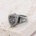 Anello scudo vintage argento con totem a croce e incisioni in acciaio lucido - US 7 / Color Acciaio