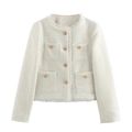 Dettaglio della giacca in tweed crema con bottoni dorati traforati e bordi a frange - XS / Bianco