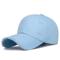 Gorra de béisbol de algodón azul claro con efecto desgastado y detalles deshilachados - Azul Cielo