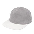 Detalle de la textura de pana bicolor y las finas costuras de la gorra de béisbol - Ajustable / Gris y Crema