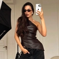 Haut ajusté asymétrique sans manches en simili cuir marron foncé pour femmes avec zip - S / Haut (Y24TP426) / Marron
