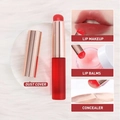 Dettagli del pennello labbra in silicone rosso con cappuccio e applicazioni di trucco - Confezione Singola / Manico Rosso/Silicone Rosso