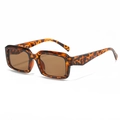 Retro rectangle sunglasses with leopard tortoiseshell frames and dark brown lenses - C07 Tortoise Tea