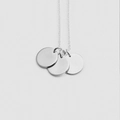 Collar de acero inoxidable plateado con tres colgantes de disco redondo de 6mm minimalistas - Estilo de Triple Disco (YX30642) / Color Acero