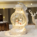 Farol de Navidad retro plateado con bola de nieve, familia de muñecos y luz LED cálida - Tres Muñecos de Nieve / Blanco (Tres Muñecos de Nieve)